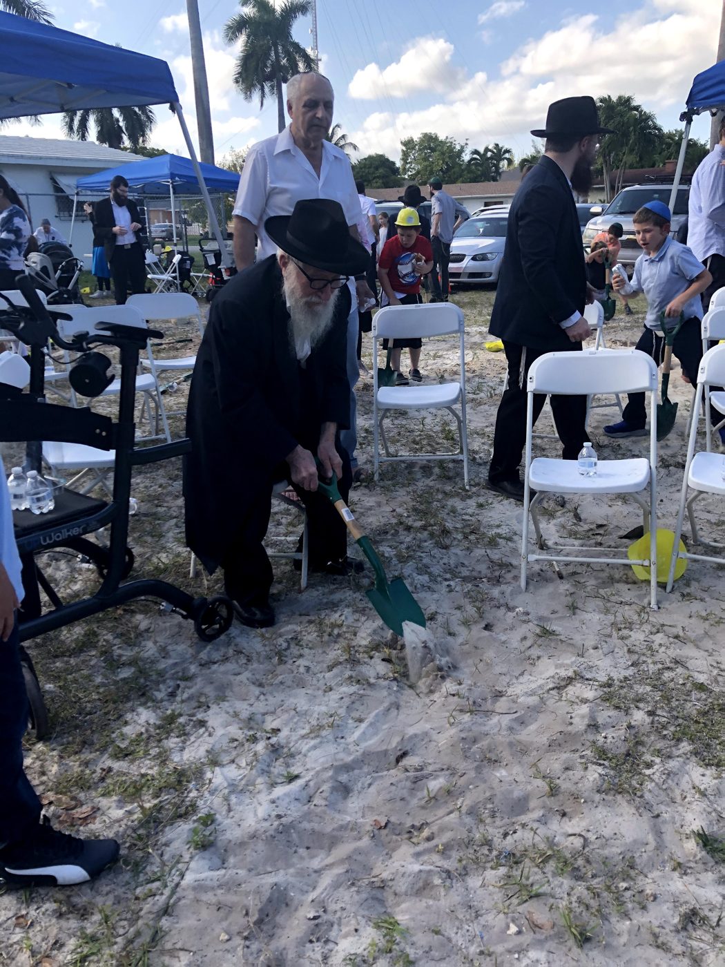 Groundbreaking ceremony for the Shul